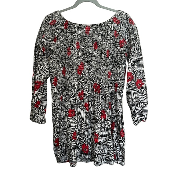 J. Jill Women's Floral Smocked Stretchy Boho Red Black Tunic Top Size Medium - Picture 2 of 8